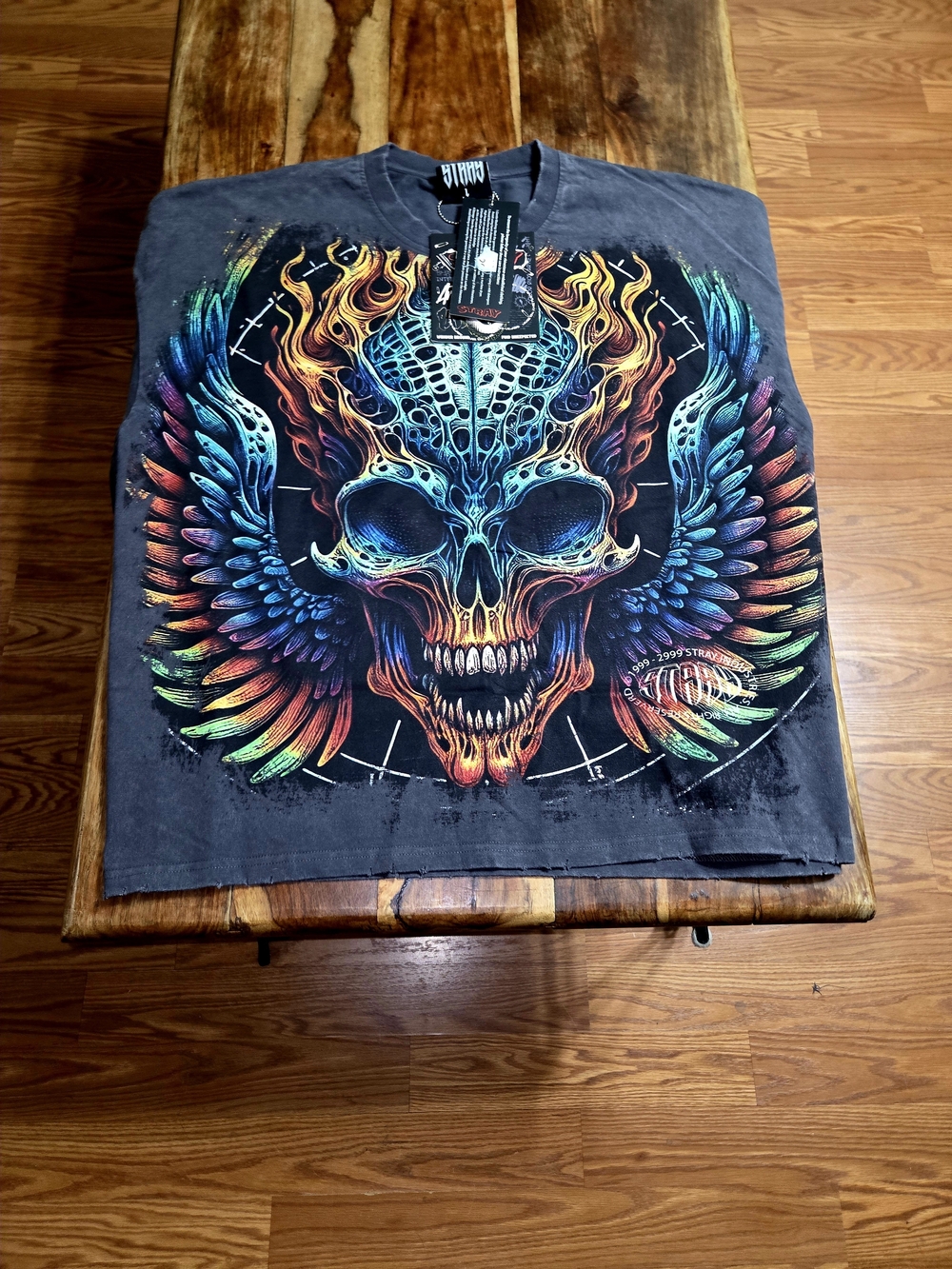 Stray Streetwear Men's Short Sleeve Multi-colored Graphic Skull Tee